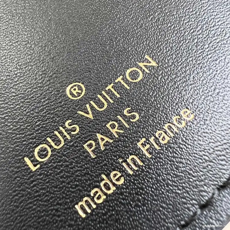 Fashionrepsfam ru LV Bags 2407YA0147 0526
